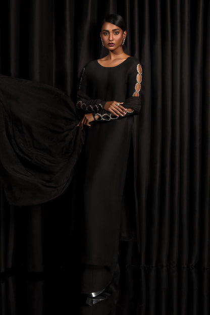 Ayesha Shoaib Malik - OB 002