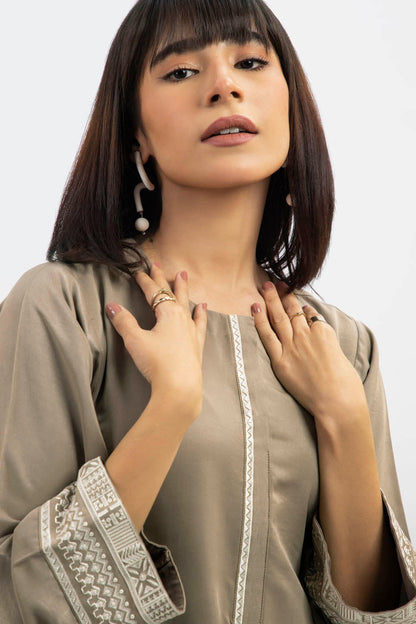 Embroidered Yarn Dyed Kurti