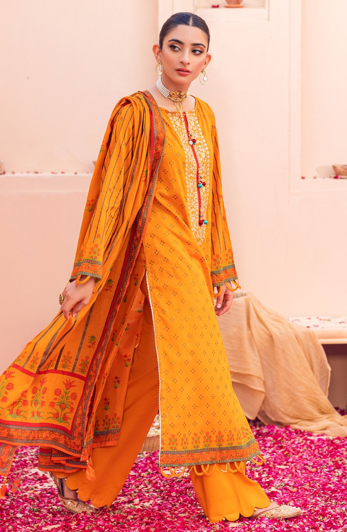 Orient - Unstitched 3 Piece Embroidered Lawn Shirt , Cambric Pant and Lawn Dupatta