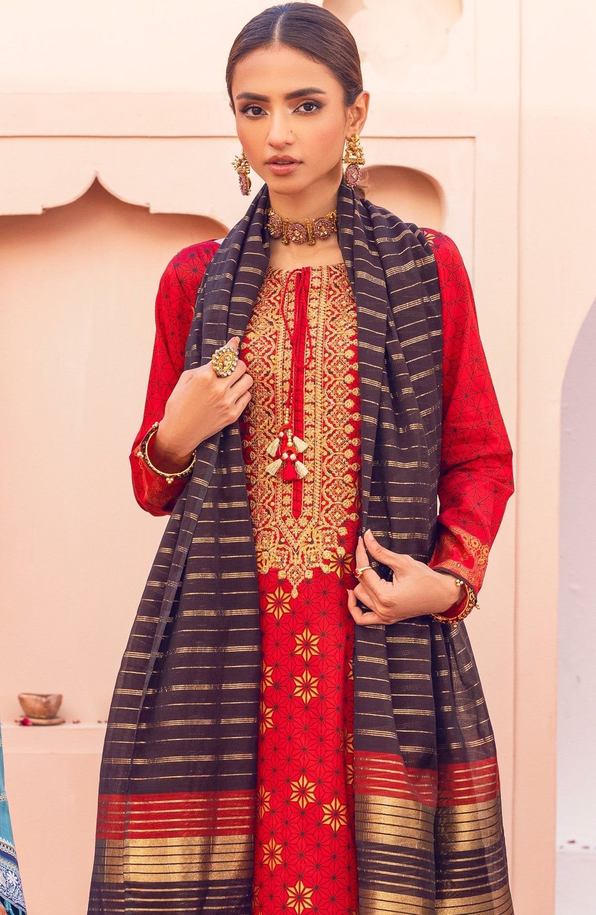 Orient - Unstitched 3 Piece Embroidered Lawn Shirt , Cambric Pant and Fancy Dupatta