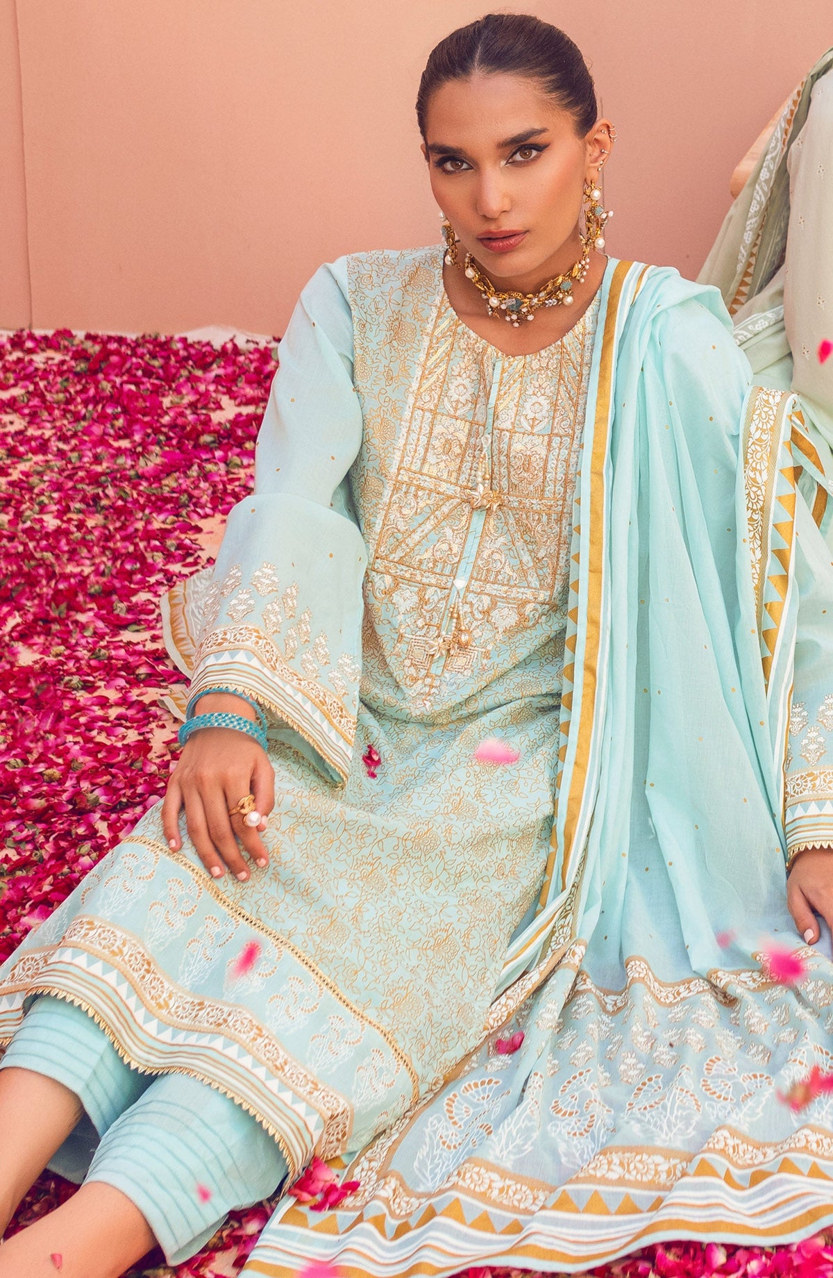 Orient - Unstitched 3 Piece Embroidered Lawn Shirt , Cambric Pant and Lawn Dupatta