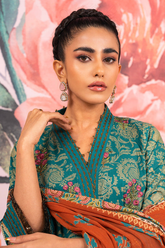 3 Pc Embroidered Thick Lawn Suit With Chiffon Dupatta