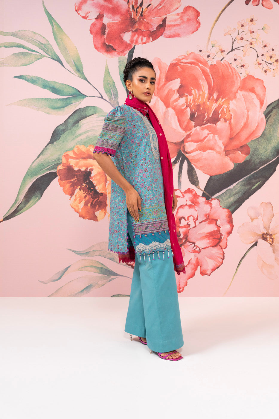 3 Pc Embroidered Two Way Slub Suit With Lawn Dupatta