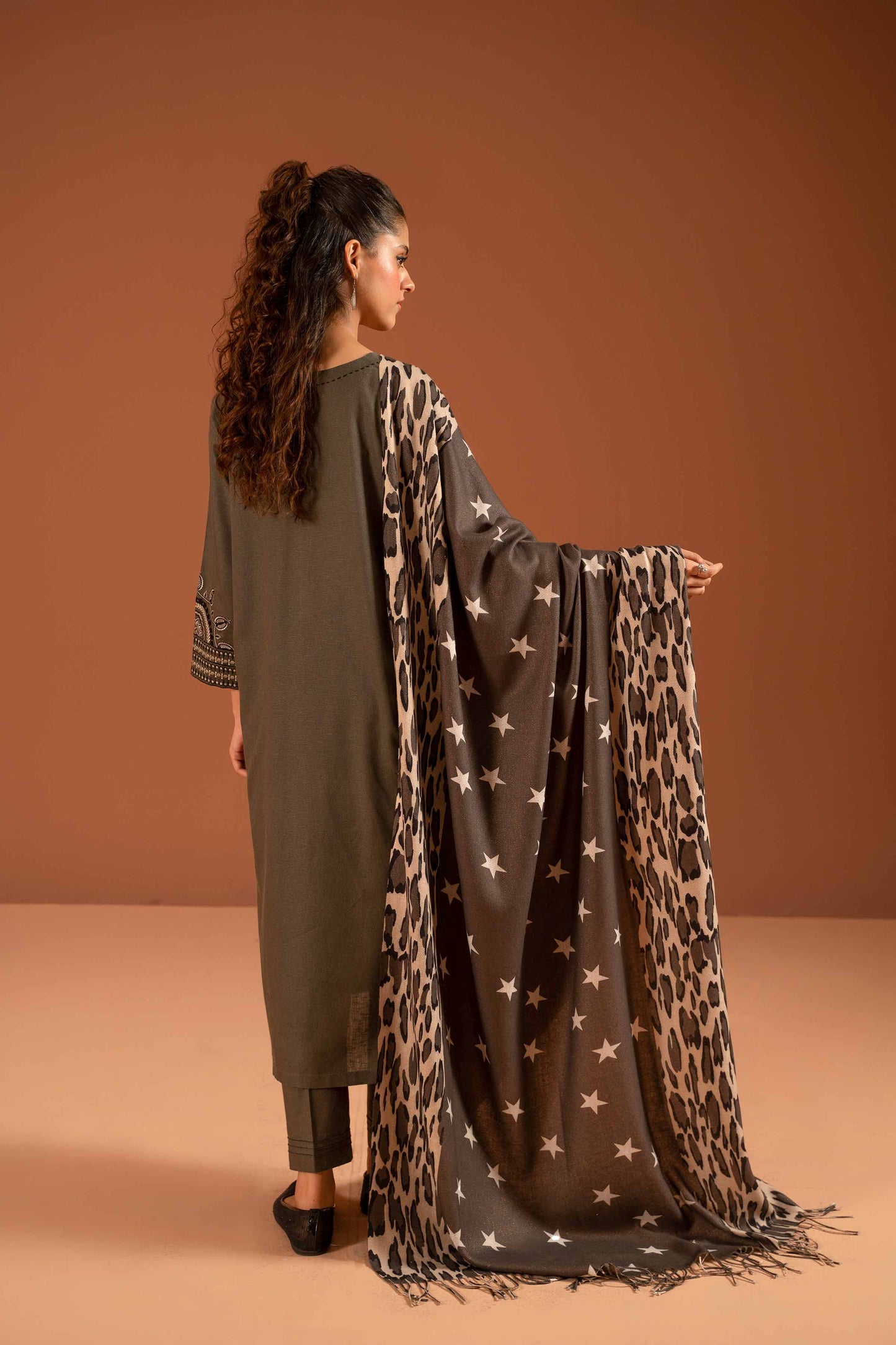 Nishat Linen - 3 Piece - Embroidered Suit - PW23-109