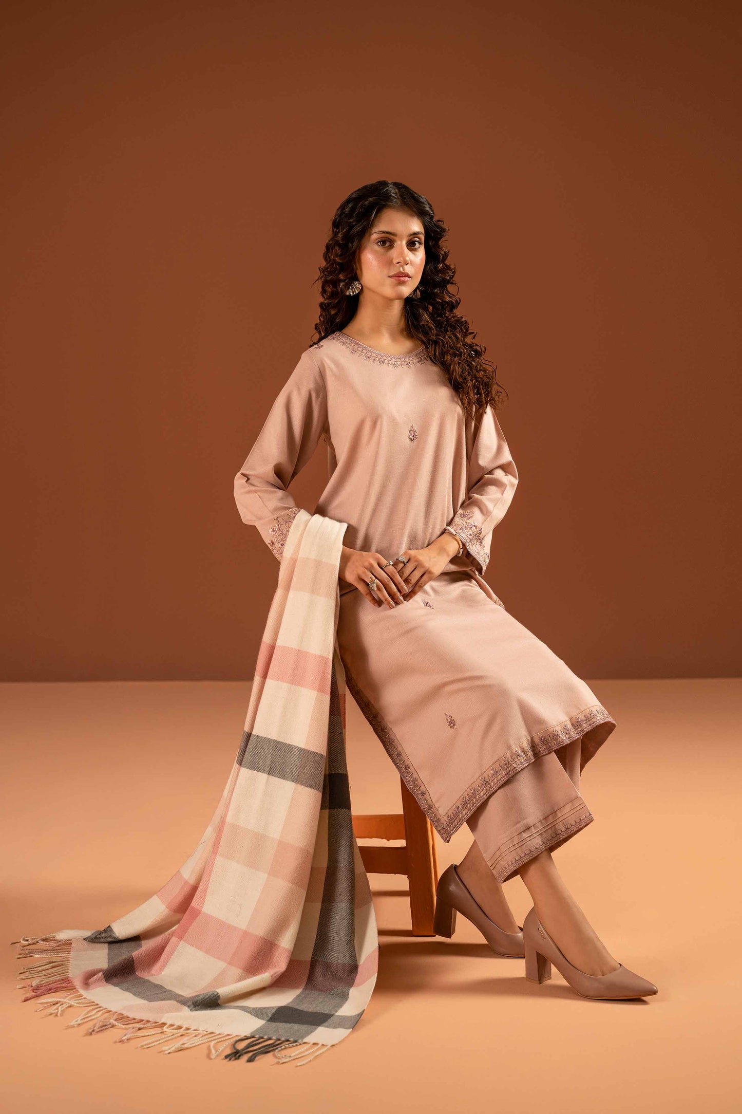 Nishat Linen - 3 Piece - Embroidered Suit - PW23-113