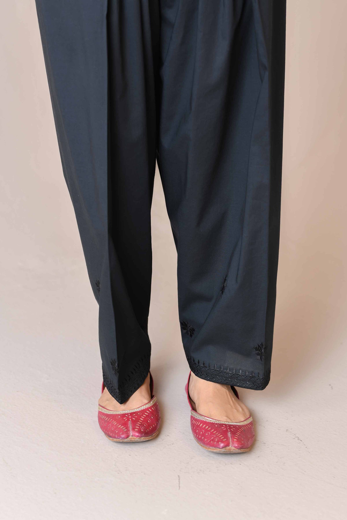 Nishat Linen - Embroidered Shalwar - PW23-194