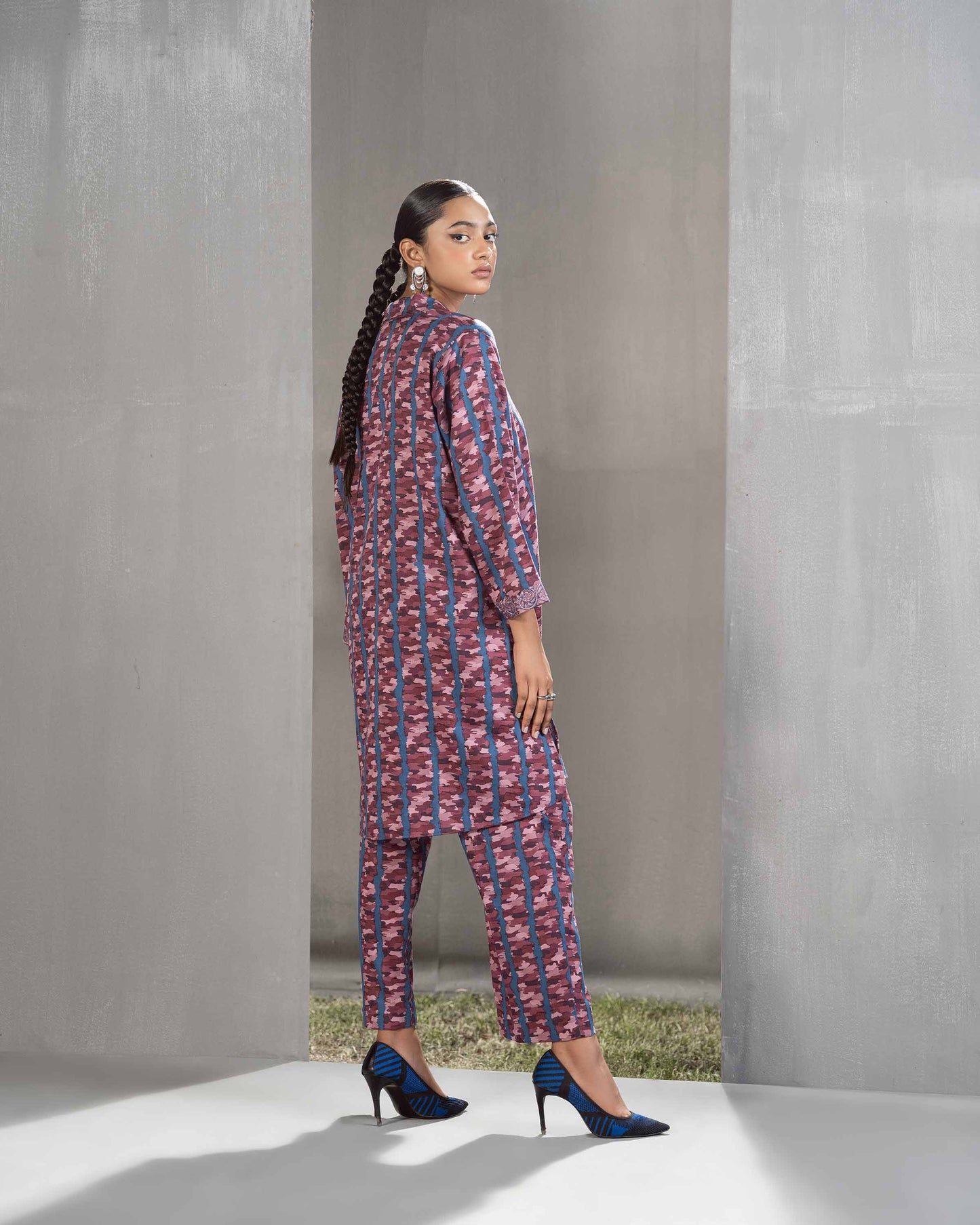Nishat Linen - 2 Piece - Printed Embroidered Suit - PW23-250
