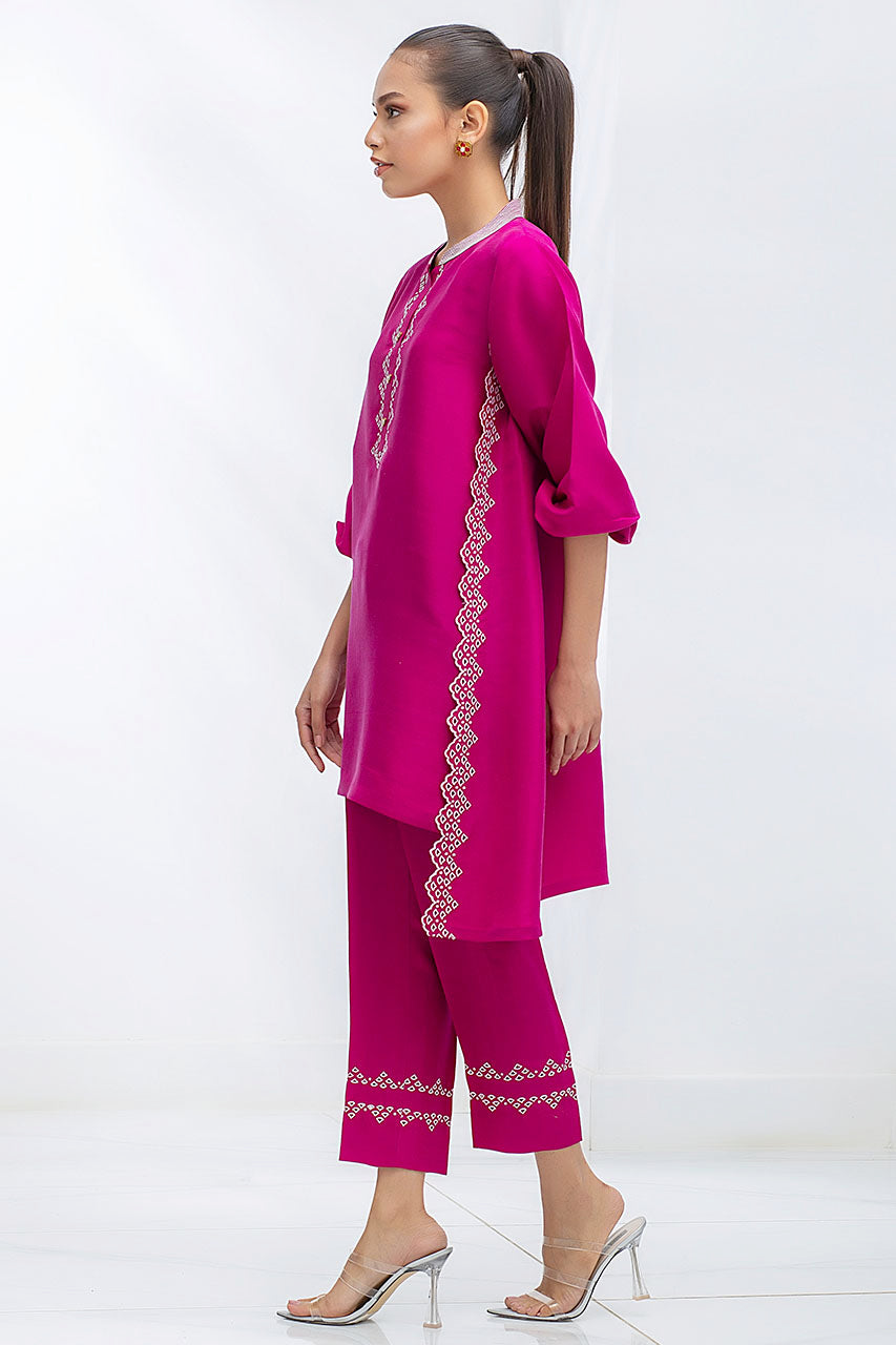 Fuschia Raw Silk Kurta With Embroidery Detailing