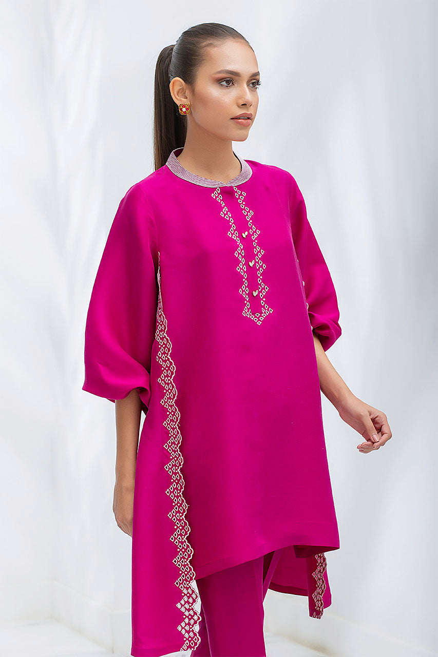 Fuschia Raw Silk Kurta With Embroidery Detailing