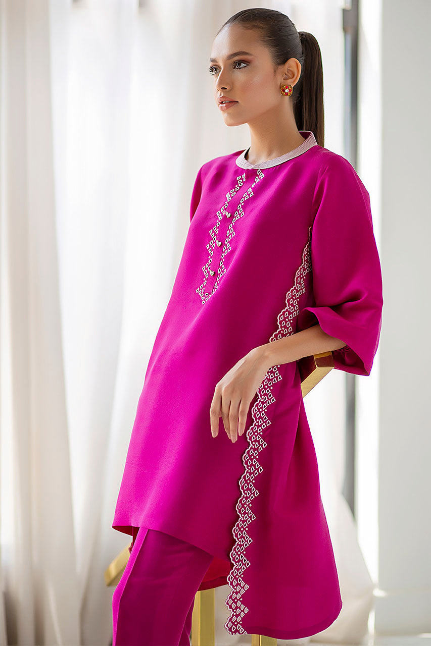 Fuschia Raw Silk Kurta With Embroidery Detailing