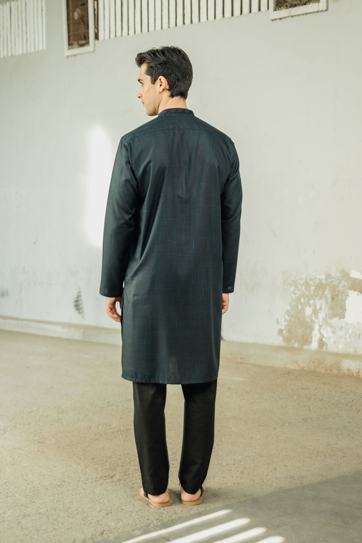 Dyed Embroidered Kurta