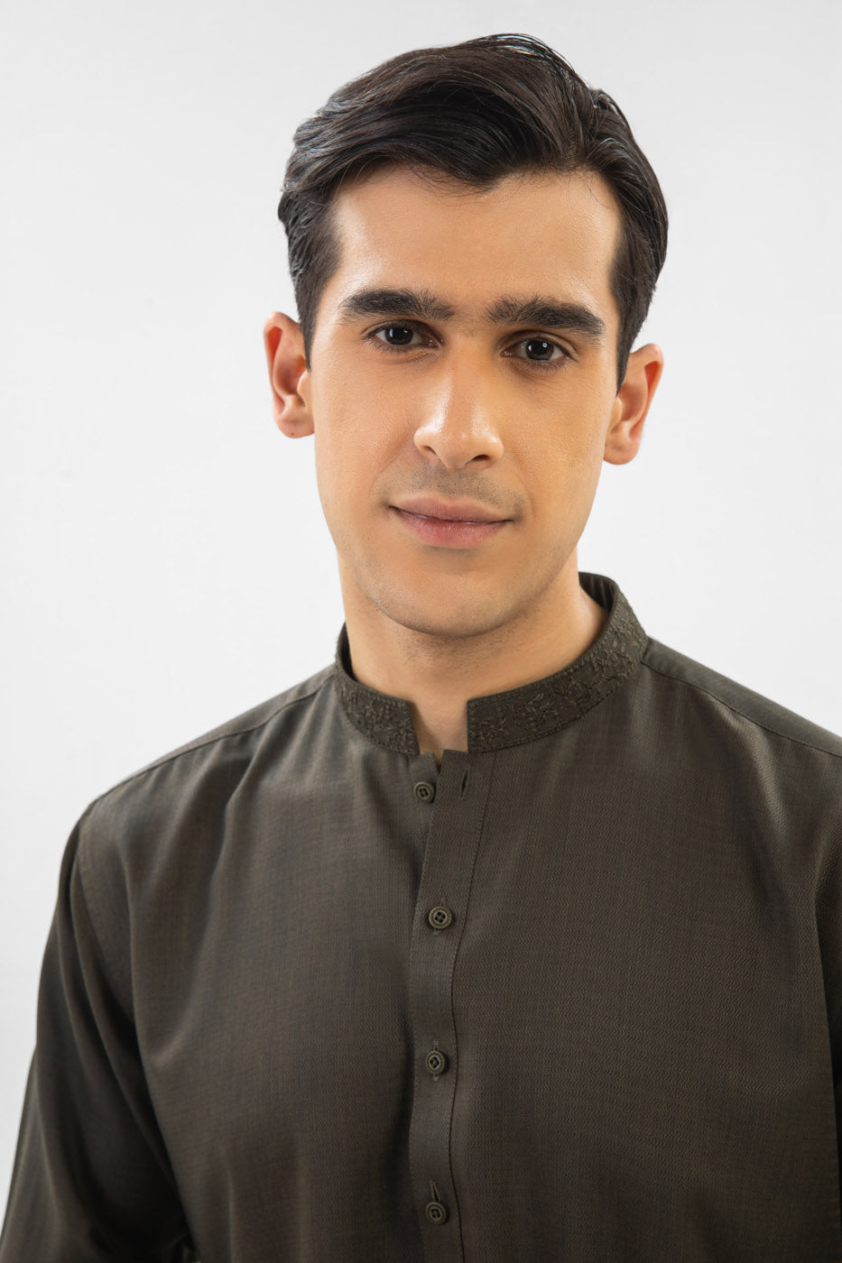 Dyed Embroidered Blended Kurta