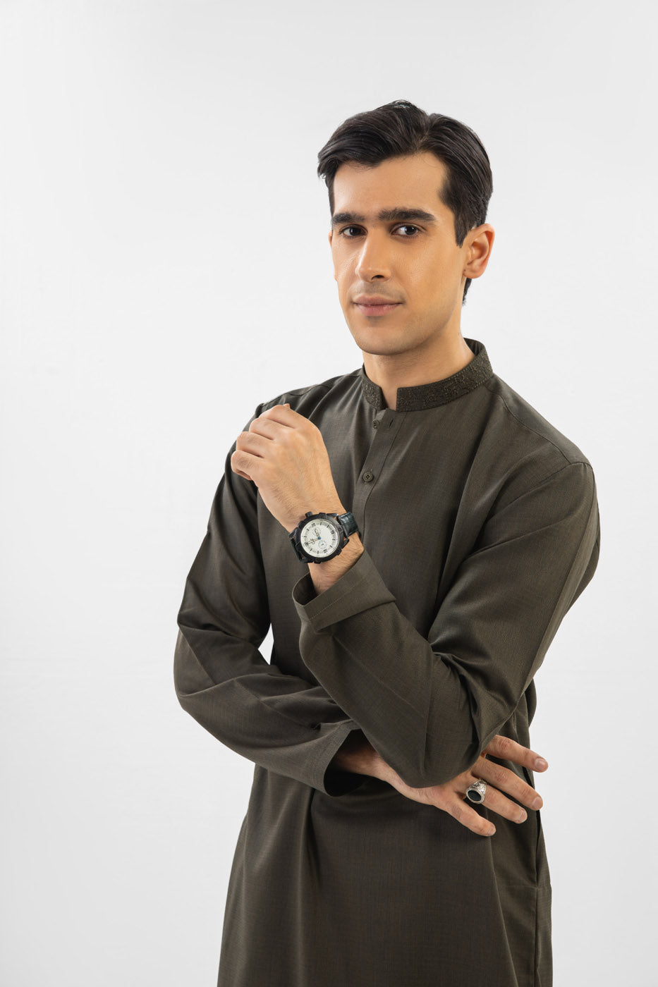 Dyed Embroidered Blended Kurta