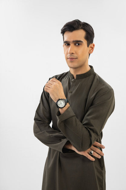 Dyed Embroidered Blended Kurta