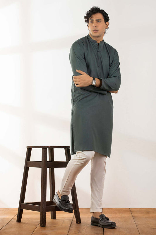 Dyed Embroidered Blended Kurta