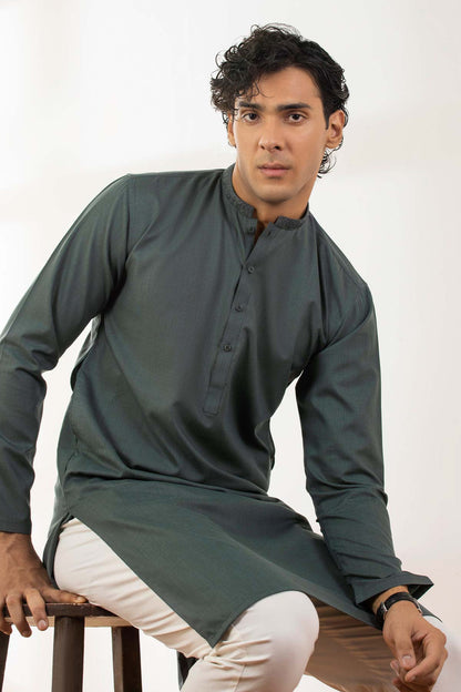 Dyed Embroidered Blended Kurta
