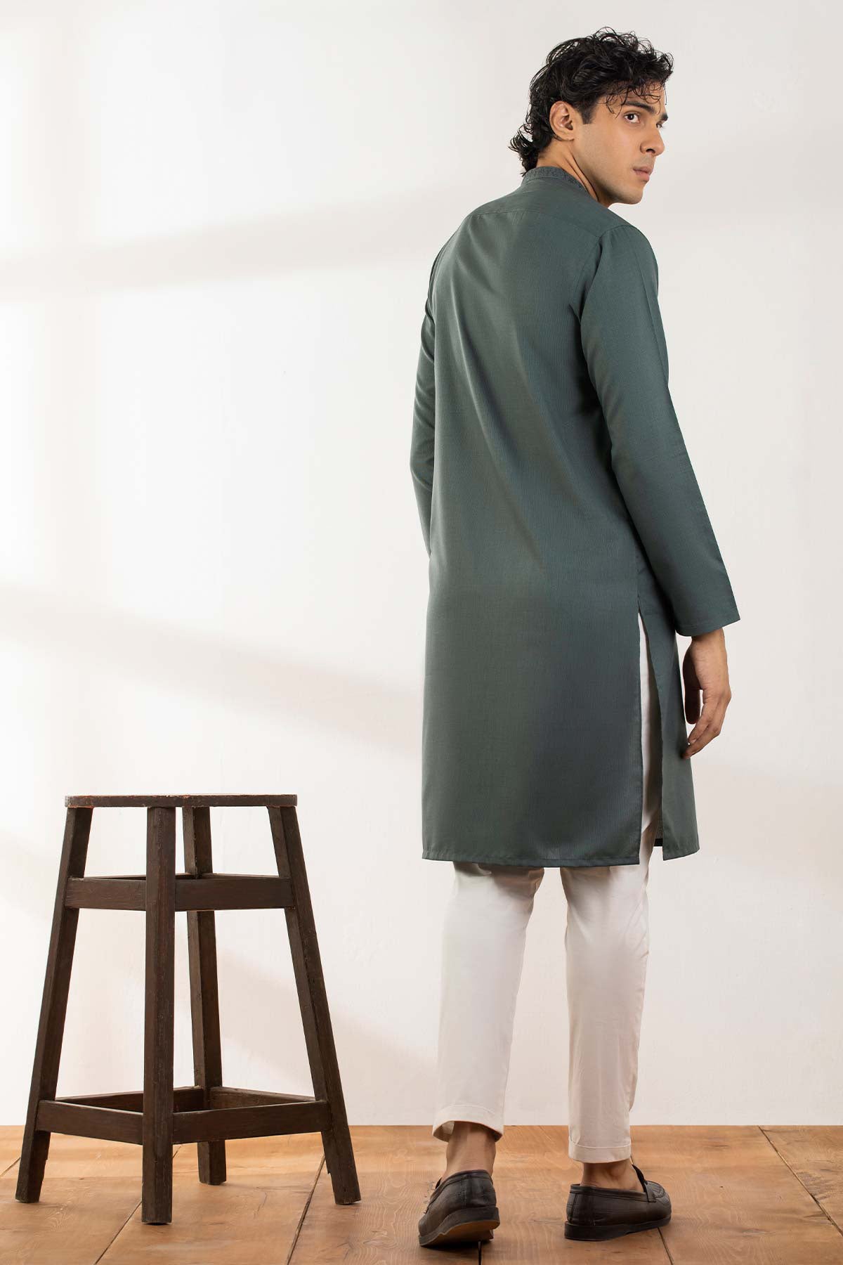Dyed Embroidered Blended Kurta