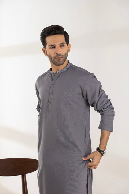 Dyed Embroidered Blended Kurta