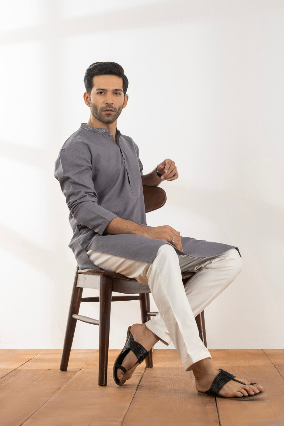 Dyed Embroidered Blended Kurta