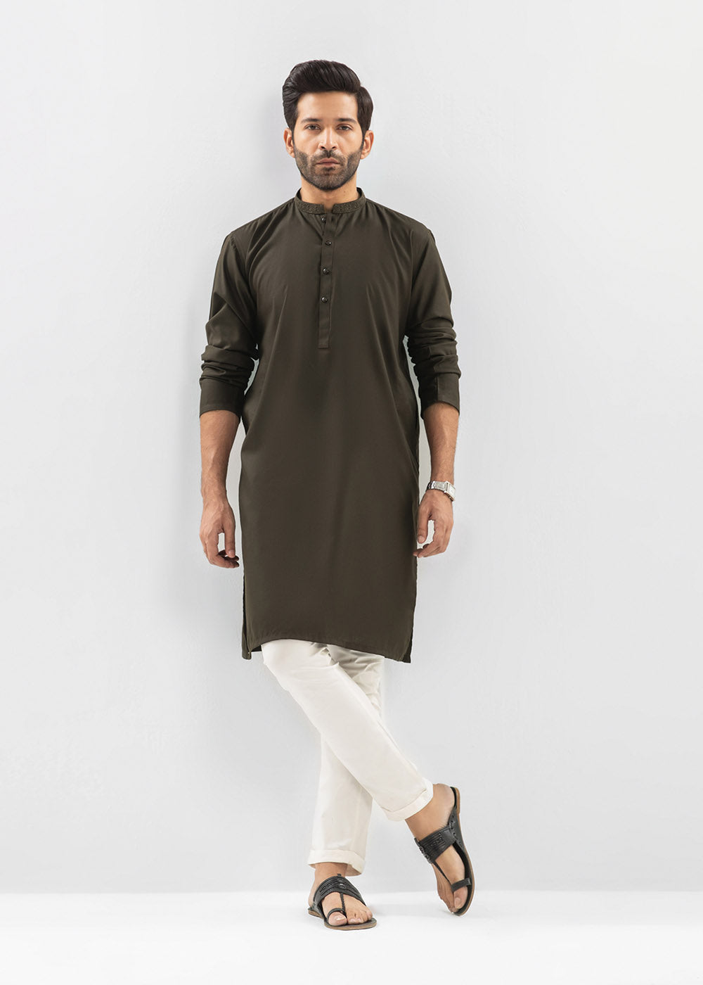 Dyed Embroidered Blended Kurta