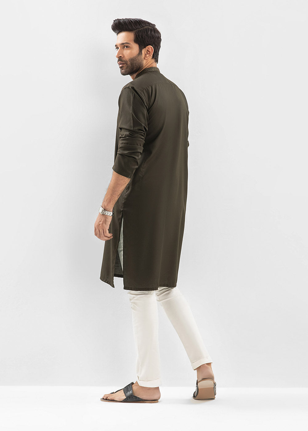 Dyed Embroidered Blended Kurta