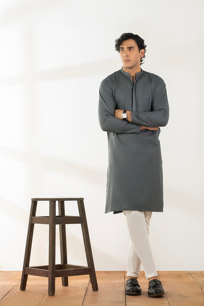 Dyed Embroidered Blended Kurta
