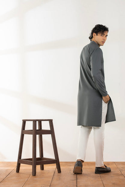 Dyed Embroidered Blended Kurta