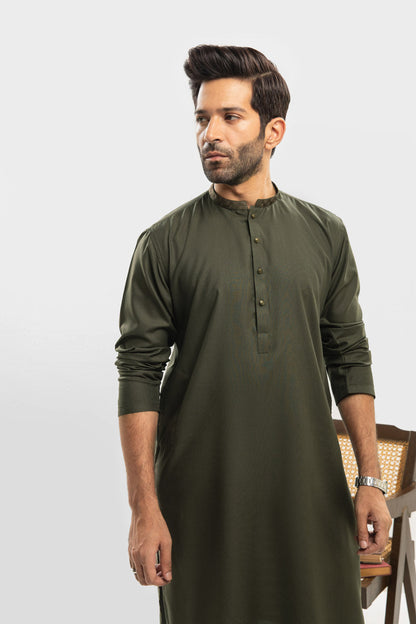 Dyed Embroidered Blended Kurta