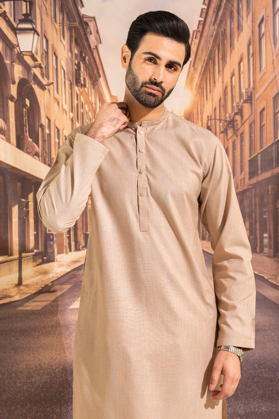 Dyed Embroidered Blended Kurta