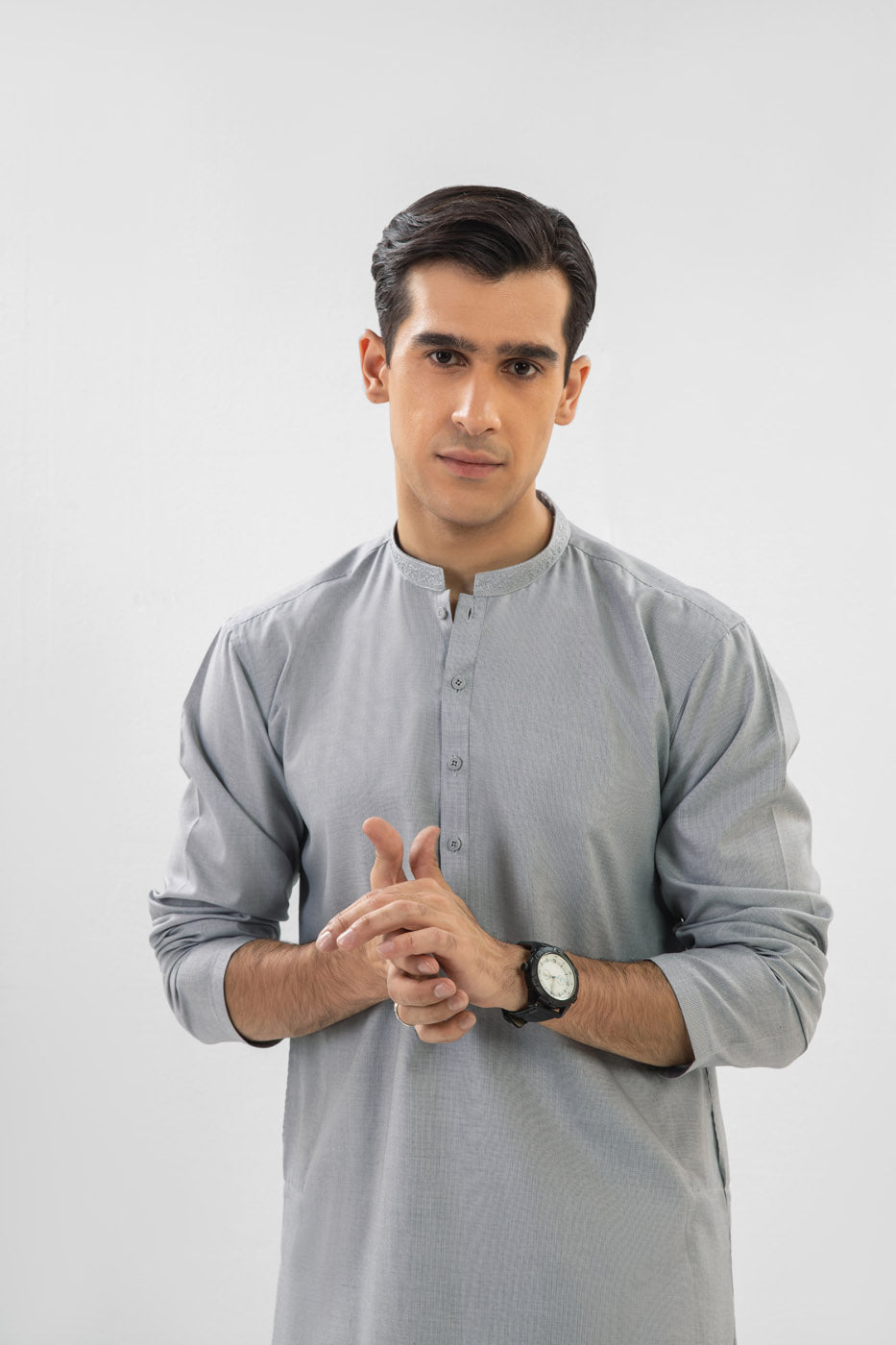 Dyed Embroidered Blended Kurta