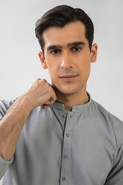 Dyed Embroidered Blended Kurta