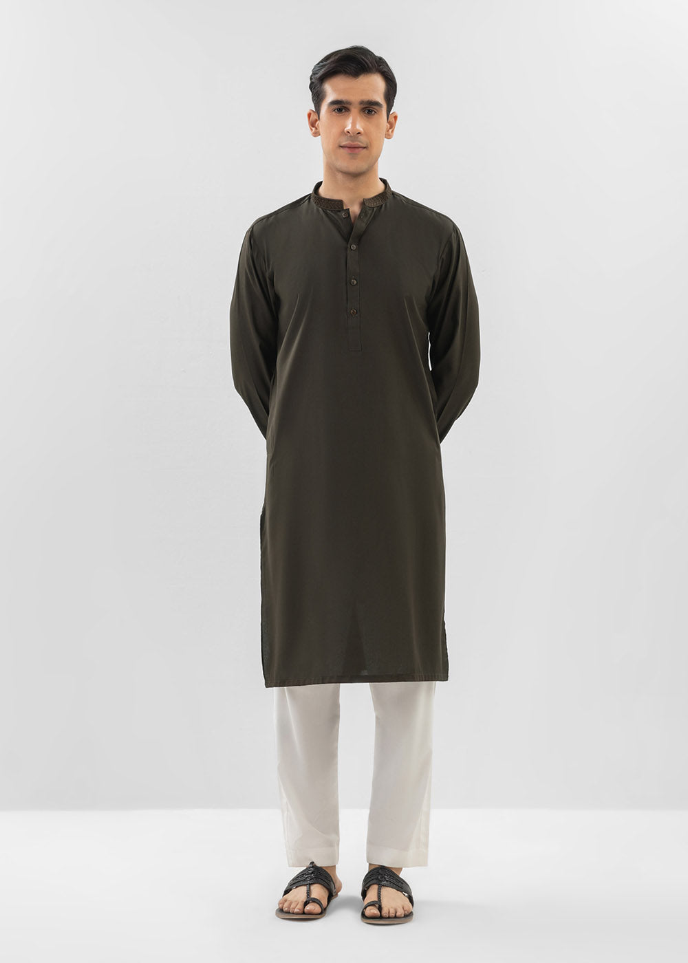 Dyed Embroidered Blended Kurta