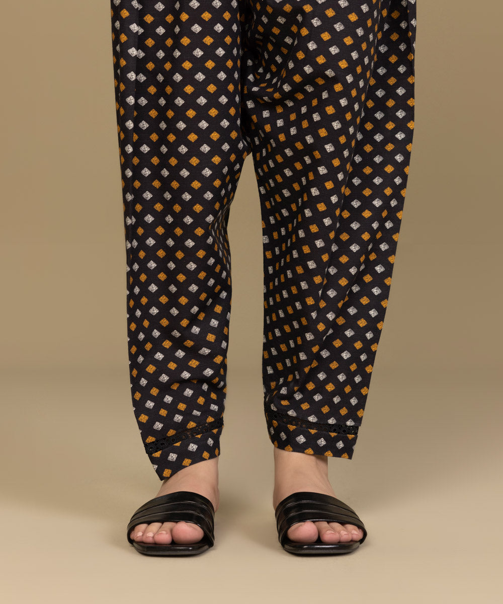 Sapphire - Printed Khaddar Tapered Shalwar