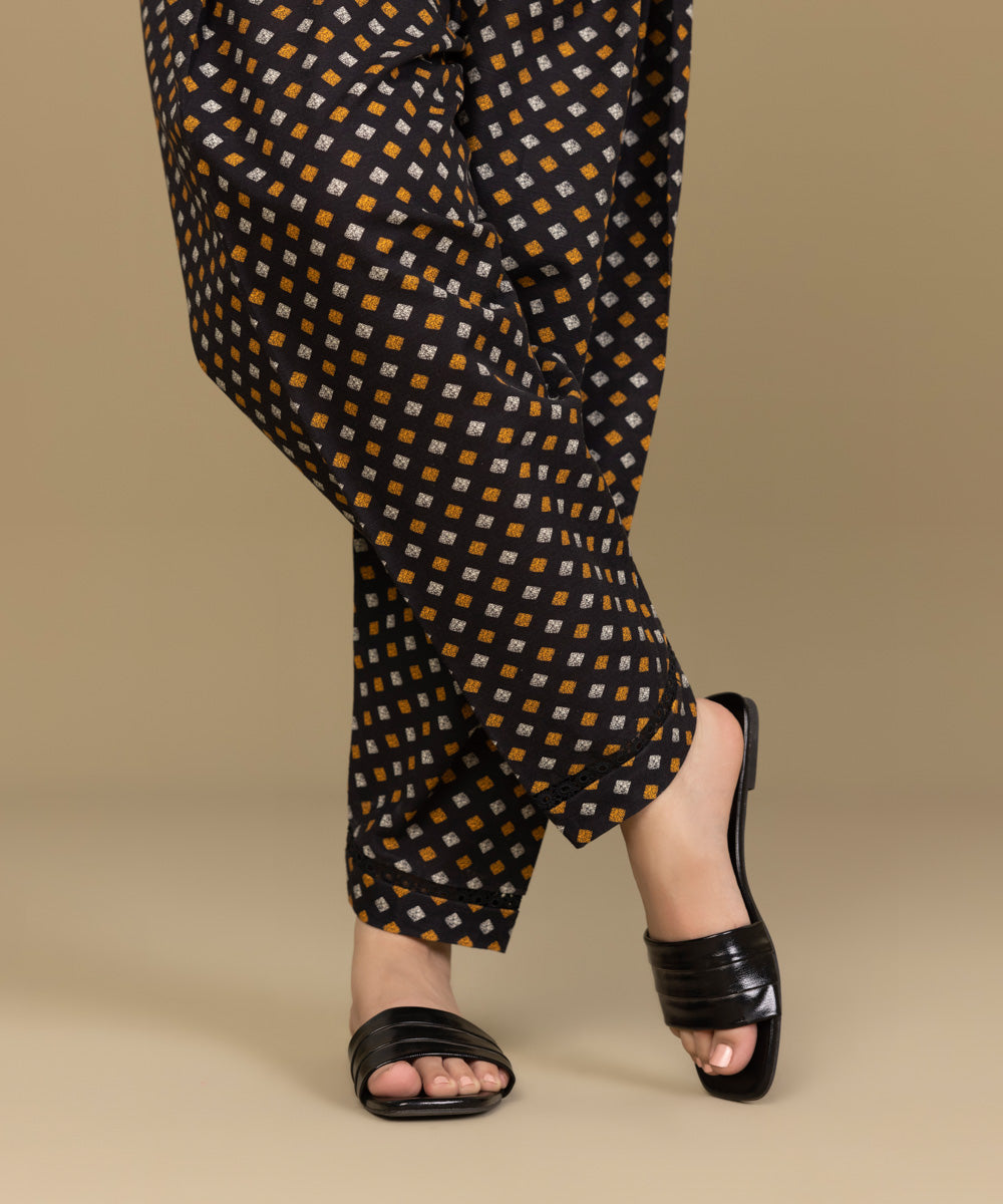 Sapphire - Printed Khaddar Tapered Shalwar