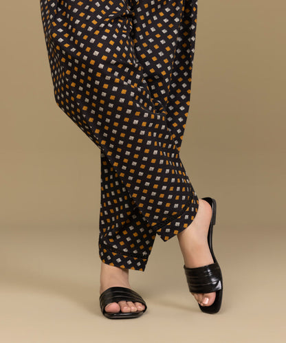 Sapphire - Printed Khaddar Tapered Shalwar