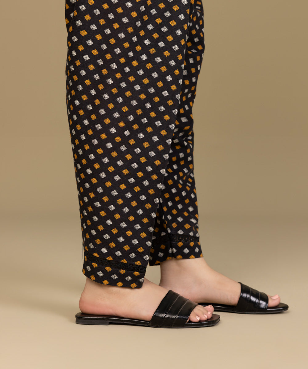 Sapphire - Printed Khaddar Tapered Shalwar