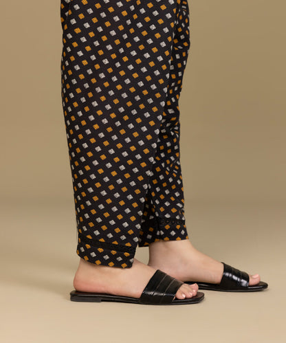 Sapphire - Printed Khaddar Tapered Shalwar
