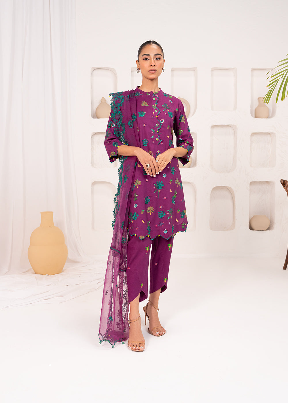 3 Pc Embroidered Lawn Viscose Suit With Organza Dupatta