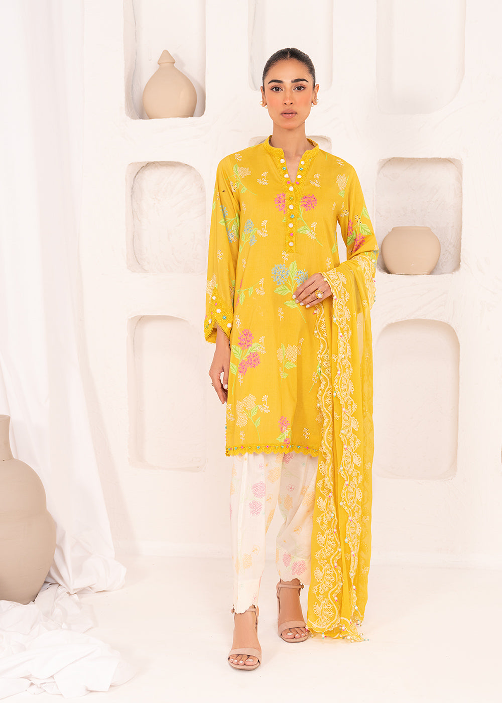 3 Pc Embroidered Lawn Viscose Suit With Chiffon Dupatta