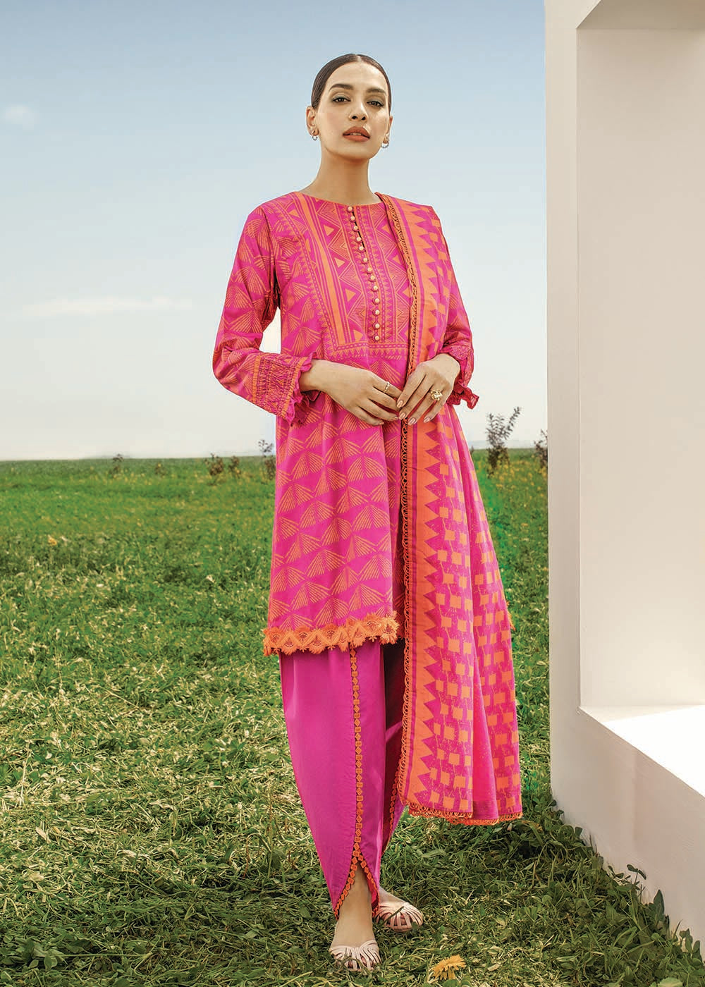 3 Pc Printed Lawn Suit With Lawn Dupatta