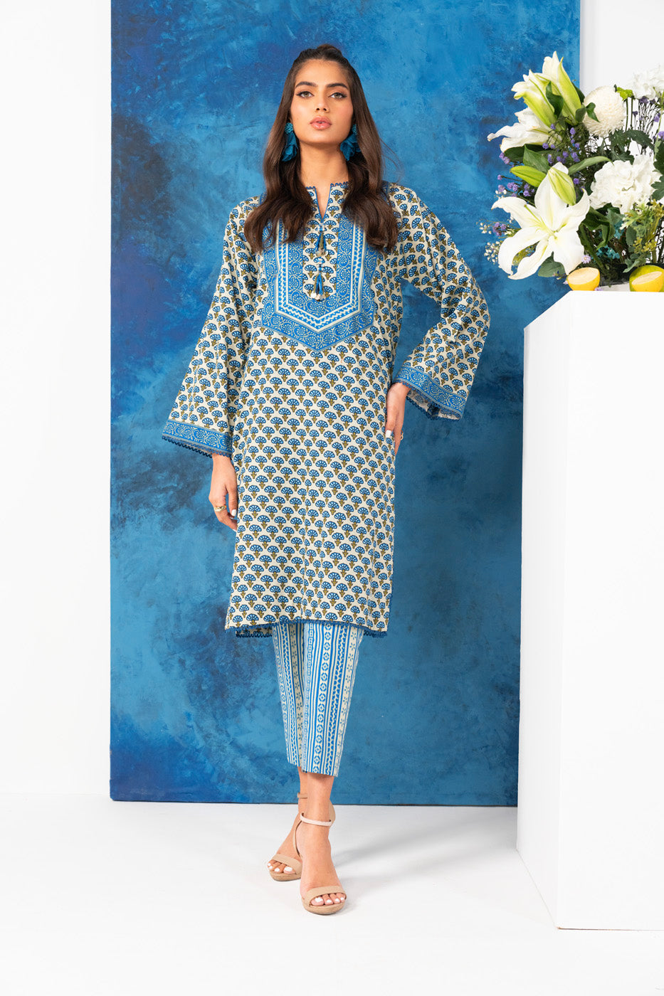 2 Pc Printed Khaddar Shirt With Khaddar Trouser