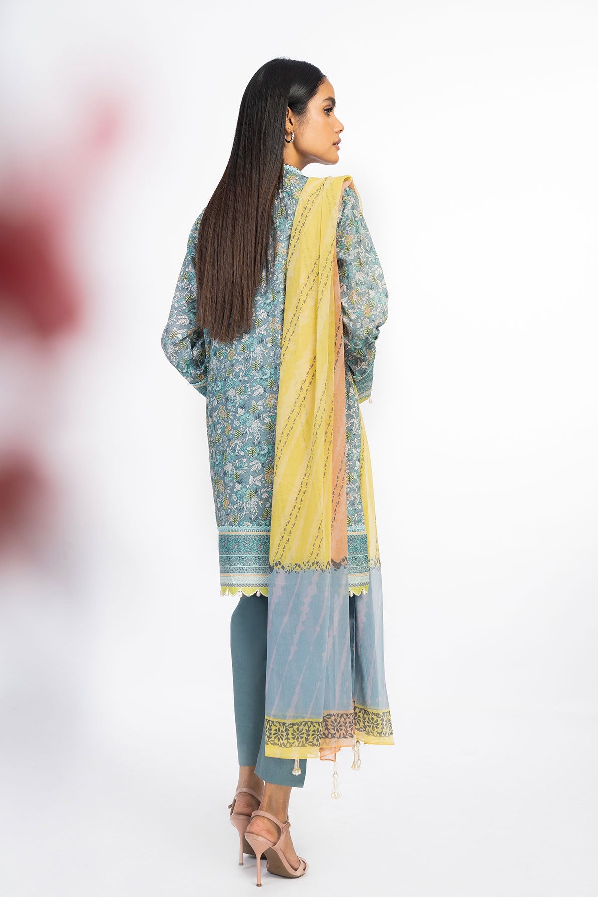 3 Pc Printed Lawn Suit With Chiffon Dupatta