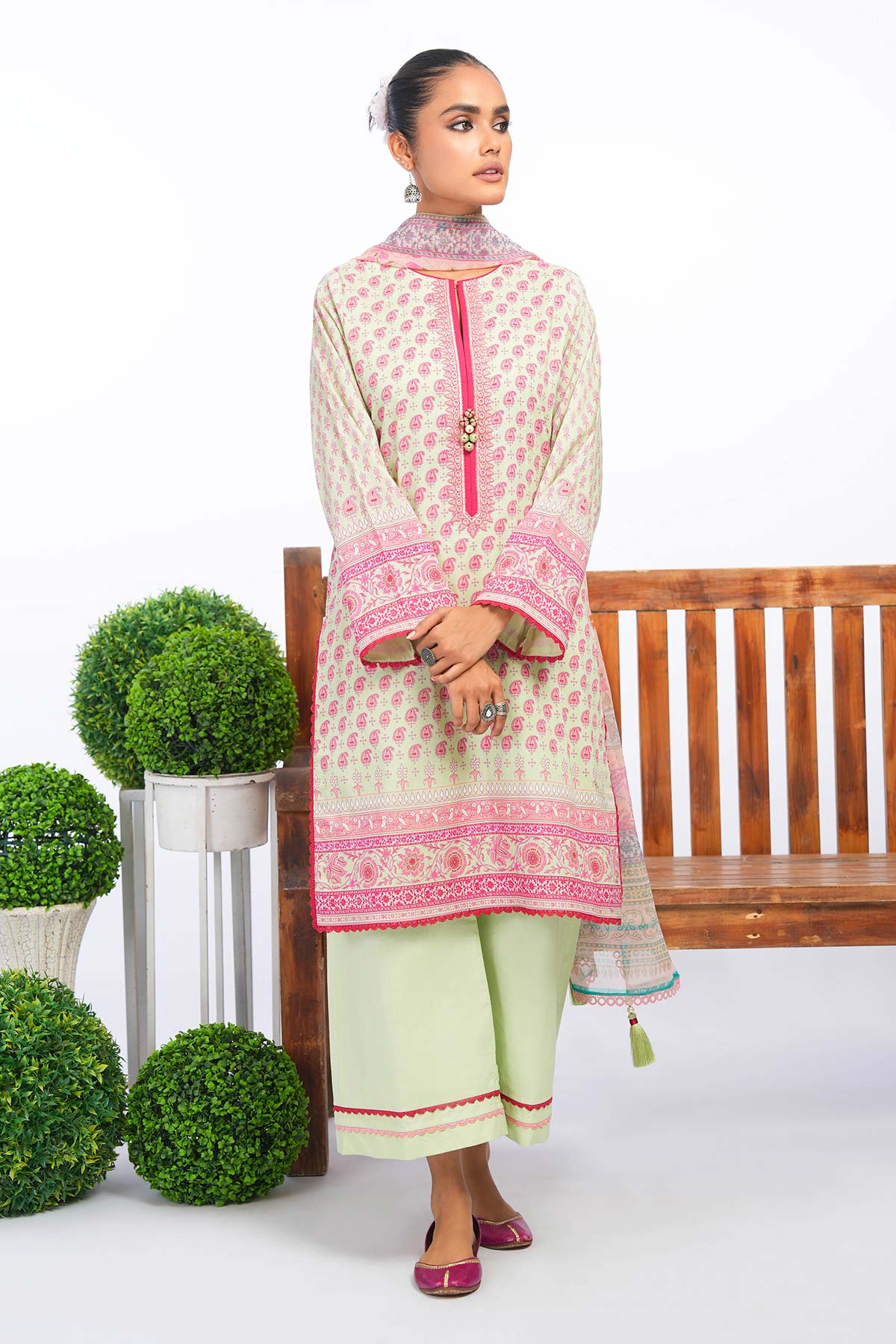 3 Pc Embroidered Lawn Suit With Chiffon Dupatta