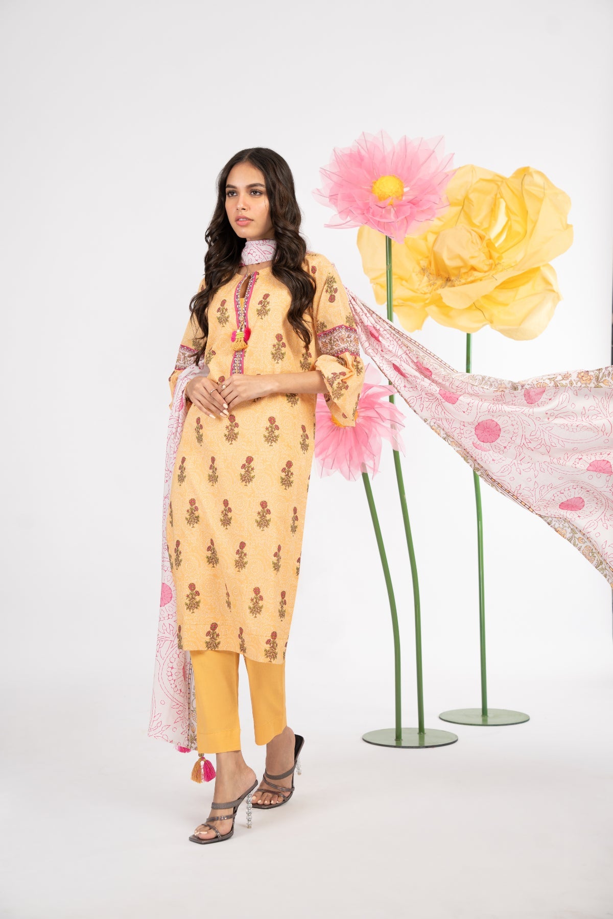 3 Pc Printed Lawn Suit With Lawn Dupatta