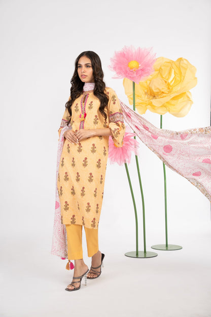 3 Pc Printed Lawn Suit With Lawn Dupatta