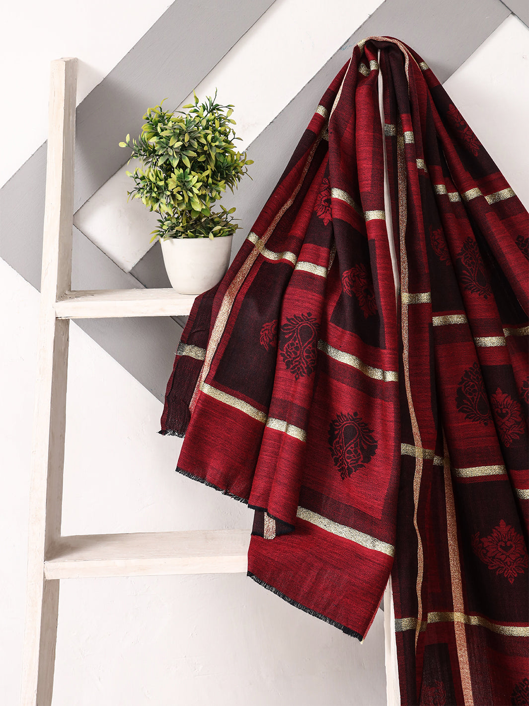 Binilyas - Wool Shawl-01