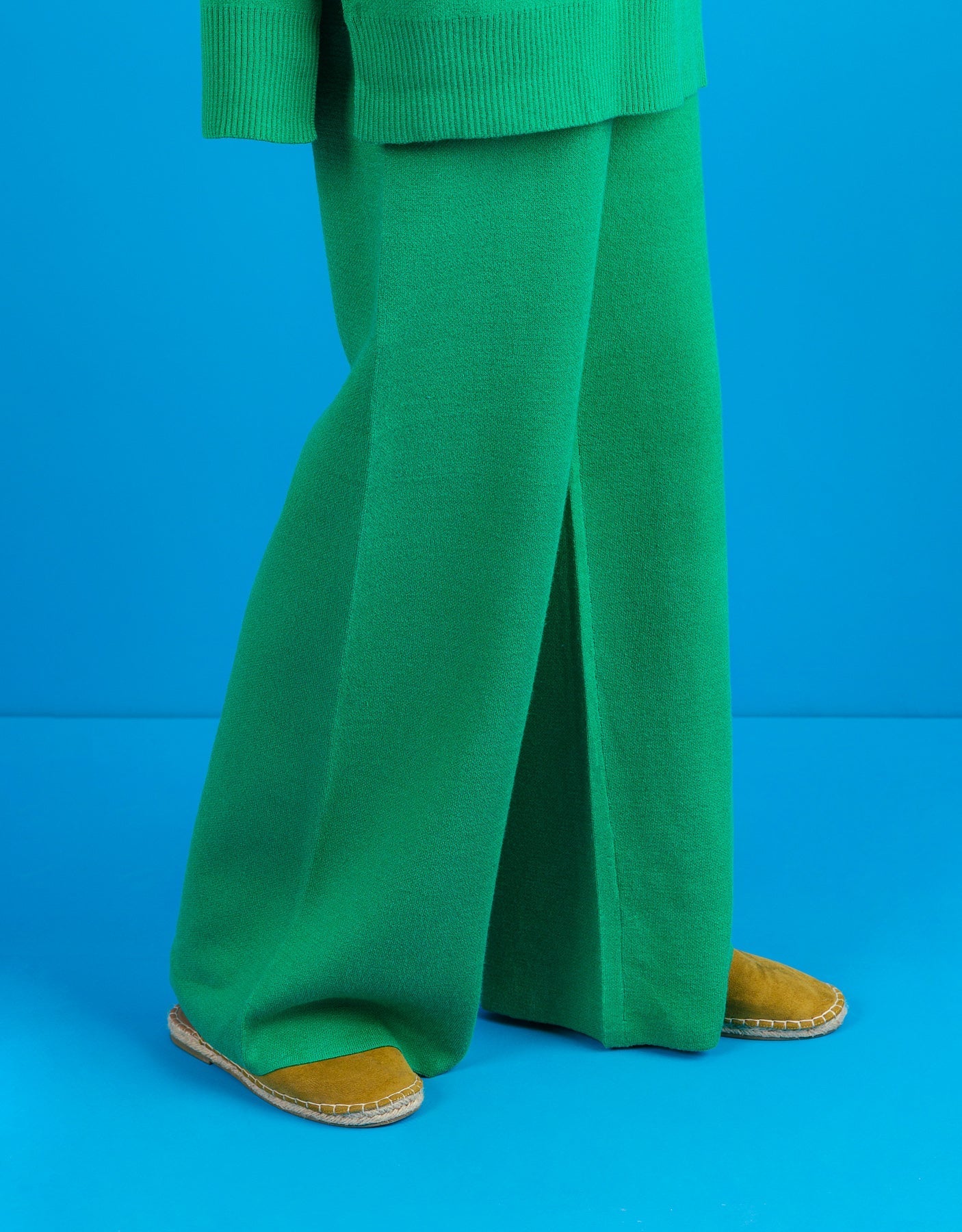 Beechtree - Solid Coloured Knitted Bottom