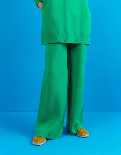 Beechtree - Solid Coloured Knitted Bottom