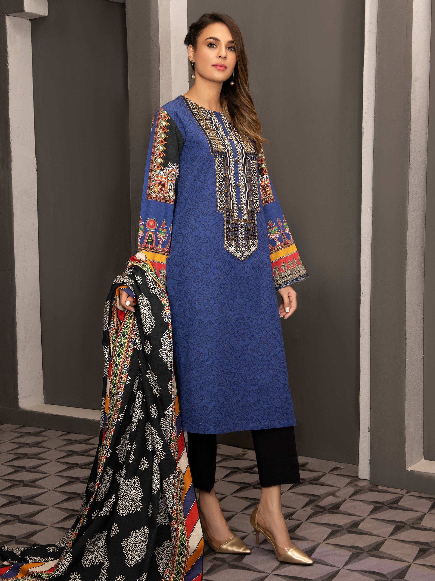 2 Piece Embroidered Khaddar Suit