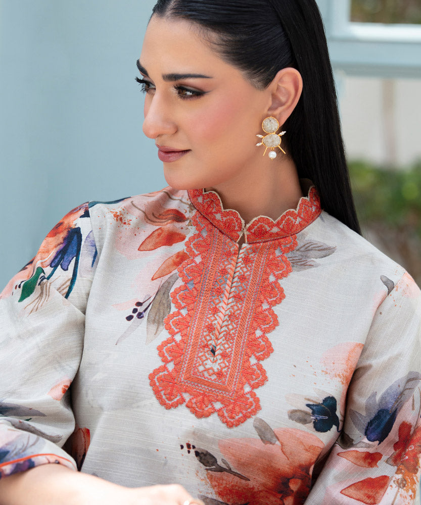Sapphire - 3 Piece - Embroidered Khaddar Suit